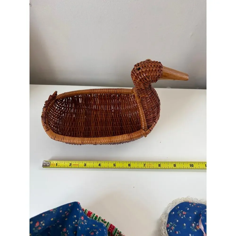 Vintage Wicker Duck Basket w 2 Handmade Liners & Bonnets Country Cottage Decor